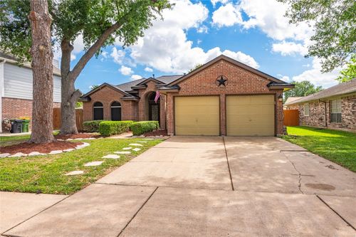 4427 Ireland Ln, Pasadena, TX, 77505-4143 | Card Image