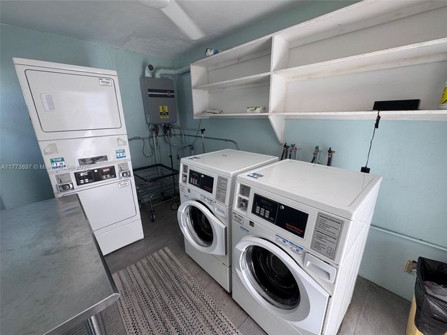 APT-17 - 4228 N Ocean Dr, Condo with 0 bedrooms, 1 bathrooms and null parking in Lauderdale By The Sea FL | Image 40