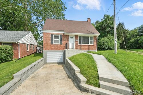 3706 Colonial Ave, Saint Louis, MO, 63121-2902 | Card Image