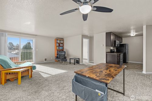 apt-a208-9815 Holly Dr, Everett, WA, 98204-1123 | Card Image