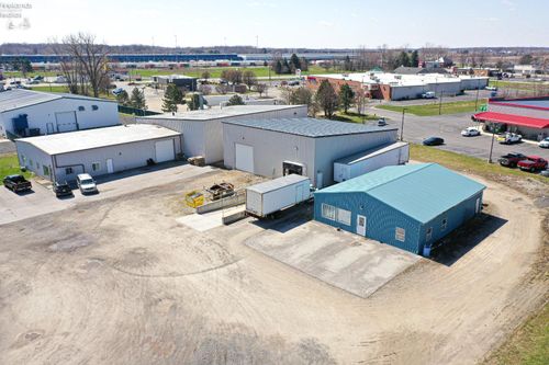 870 N. Woodland Ave., Clyde, OH, 43410 | Card Image