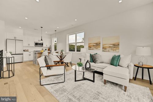 apt-7-2610 41st St Nw, WASHINGTON, DC, 20007-1267 | Card Image