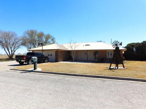 926 E Juniper Ave, Muleshoe, TX, 79347-2403 | Card Image