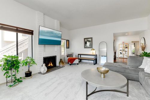 6644 Reservoir Ln, San Diego, CA, 92115-1510 | Card Image
