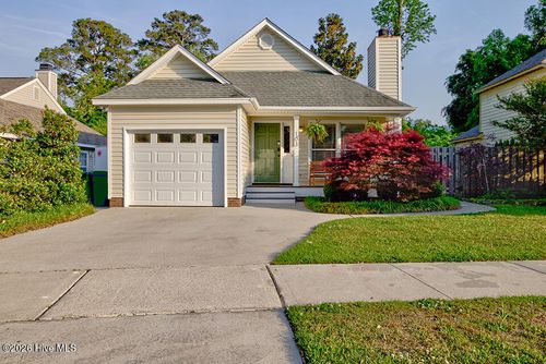 103 W Kilarny Rd, Wilmington, NC, 28409-2016 | Card Image