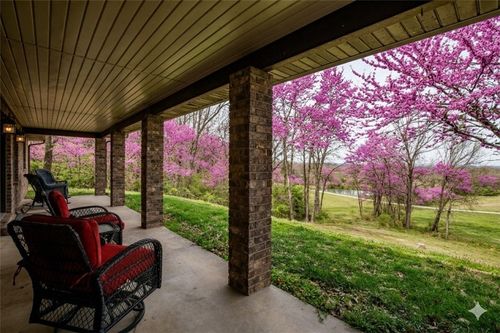 169 Mulberry Ln, Eureka Springs, AR, 72631-9401 | Card Image