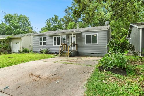 1609 Michael St, Leavenworth, KS, 66048-1613 | Card Image
