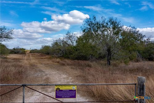 935 Hwy 2441 S, Beeville, TX, 78102 | Card Image