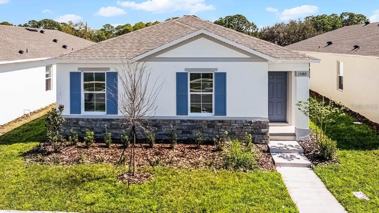 Residential Lease in WINTER HAVEN