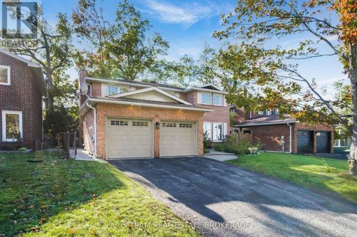 61 Oakridge Dr, Barrie, ON, L4N5N6 | Card Image