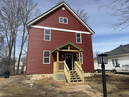 515 Martin St, Mauston, WI, 53948-1011 | Card Image