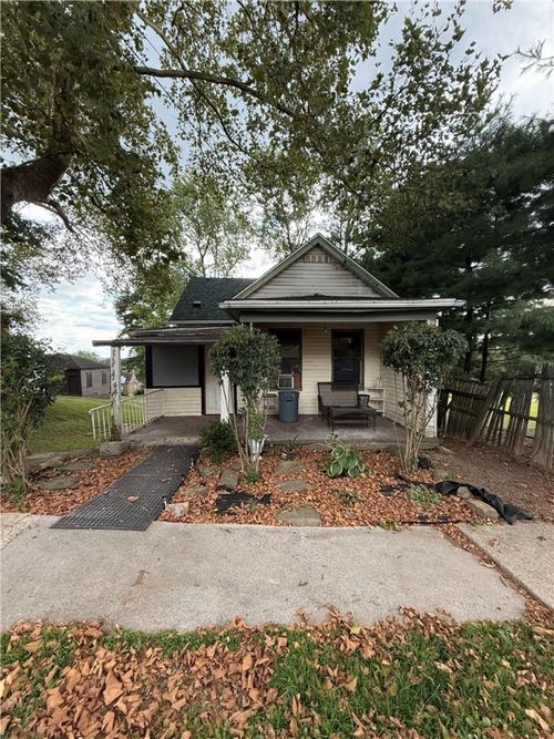 205 Highland Ave, East Pittsburgh, PA, 15112-1518 | Card Image