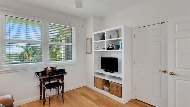 Guest Bedroom | Image 21