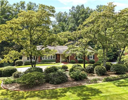 311 Pineridge Dr, Winston-Salem, NC, 27104-2615 | Card Image
