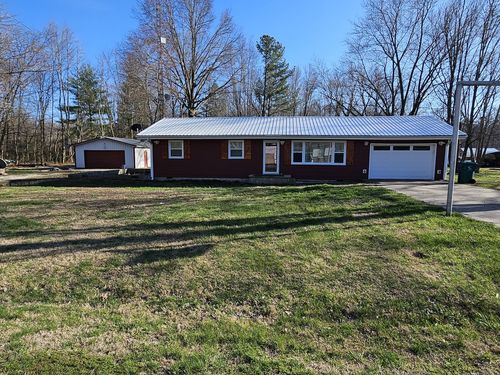 111 W Hickory St, Bluford, IL, 62814-1105 | Card Image