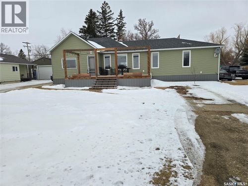 211 Rye St, Yellow Grass, SK, S0G5J0 | Card Image