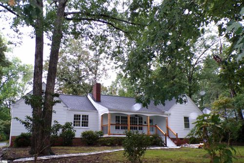 320 Briarwood Rd, Spartanburg, SC, 29301-2937 | Card Image