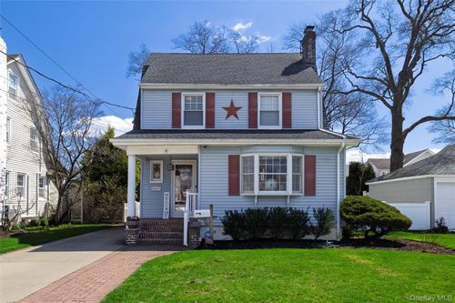 407 Morris Ave, Rockville Centre, NY, 11570-2415 | Card Image