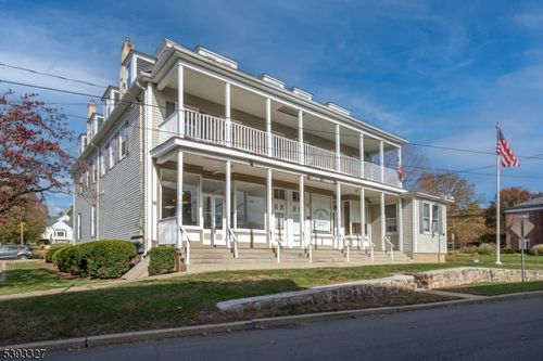 210 Main St, Gladstone, NJ, 07934-2056 | Card Image