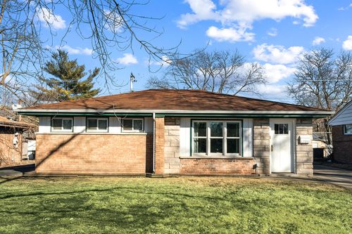 17919 School St, Lansing, IL, 60438-2213 | Card Image