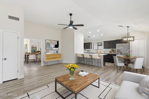 7113 W Julie Dr, Glendale, AZ, 85308-5831 | Card Image