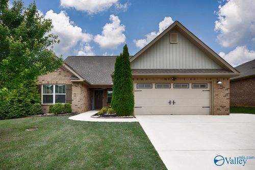 114 White Rock Dr, Harvest, AL, 35749-2701 | Card Image