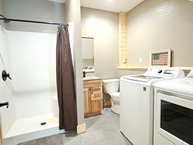 3/4 bath laundry combo | Image 35