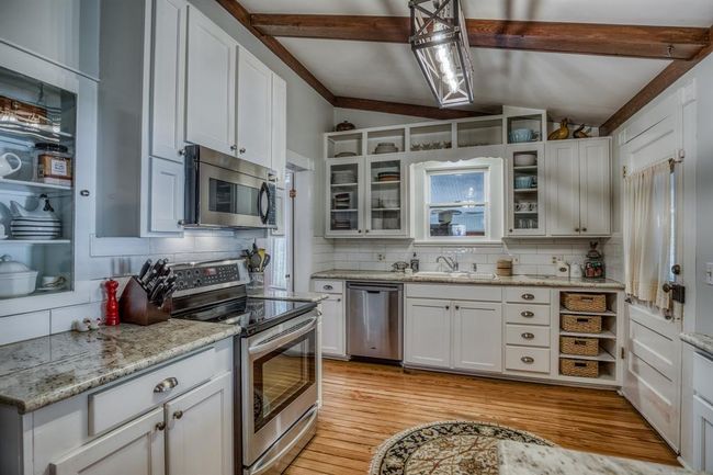 235 Hickory St, House other with 3 bedrooms, 3 bathrooms and null parking in New Ulm TX | Image 14