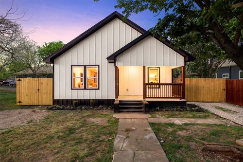 1417 N 6th St, Waco, TX, 76707-2422 | Card Image