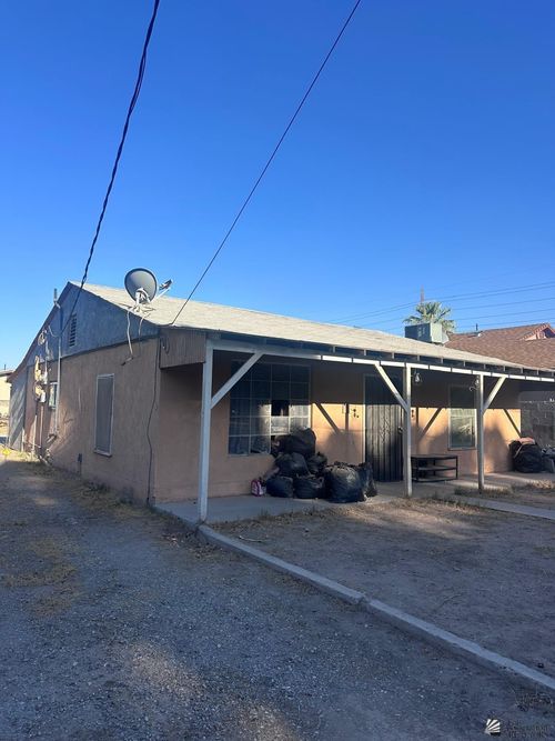 137 S 16th Ave, Yuma, AZ, 85364-1930 | Card Image