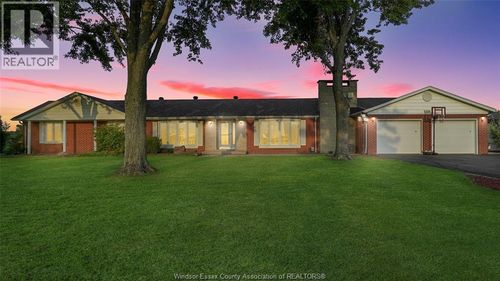 1720 Lakeshore Road 123, South Woodslee, ON, N0R1V0 | Card Image