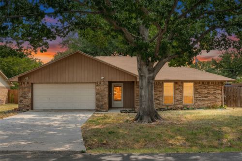 1909 Oak Hill Dr, Corinth, TX, 76210-3561 | Card Image