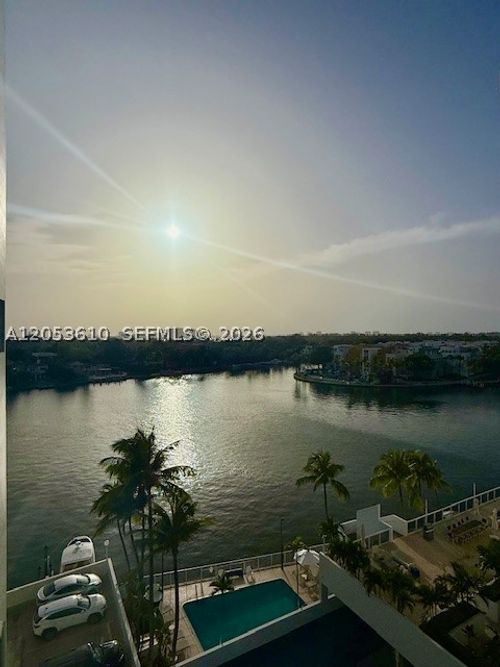 7e-5838 Collins Ave, Miami Beach, FL, 33140-2264 | Card Image