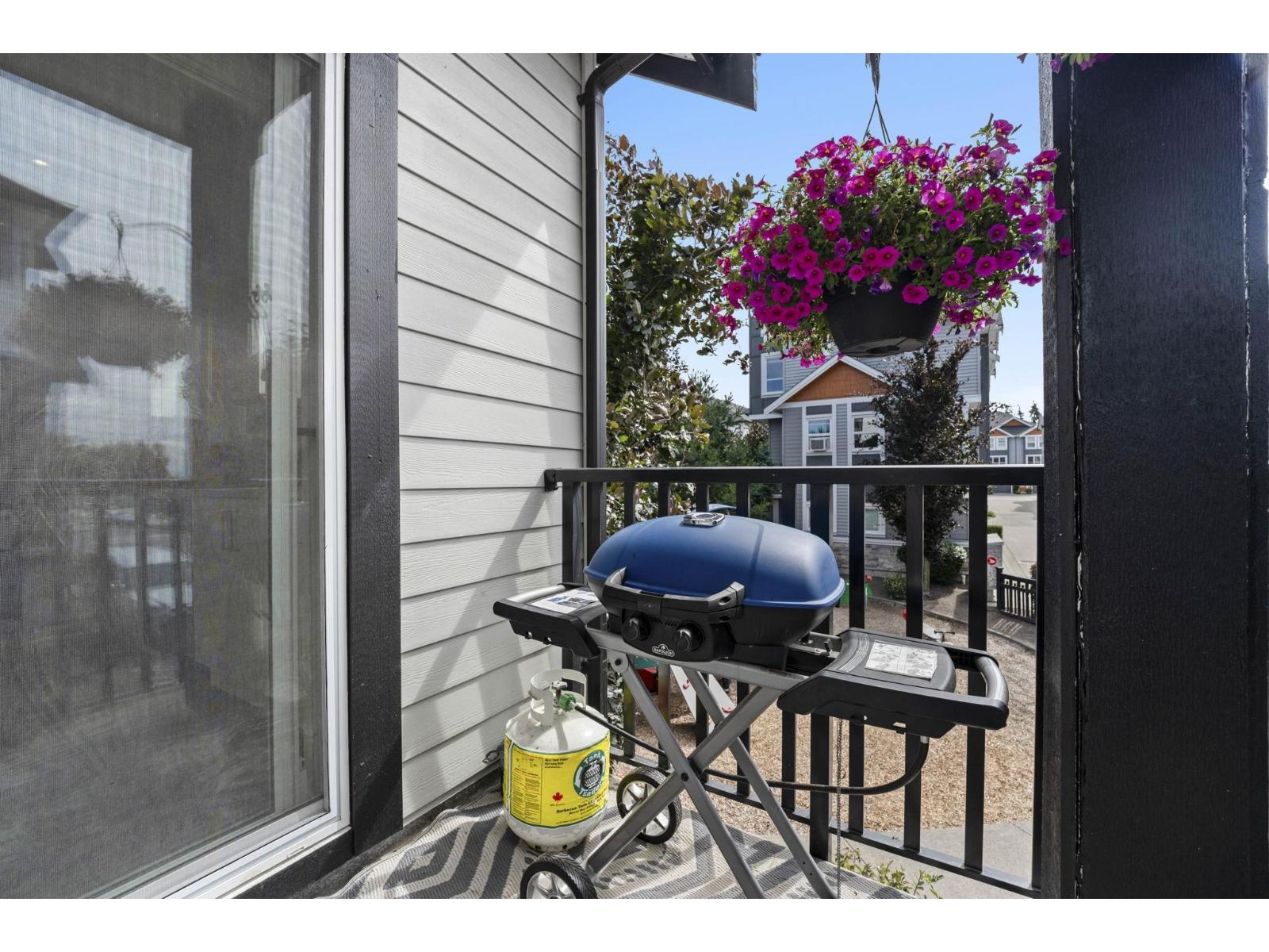 Residential in Langley 4