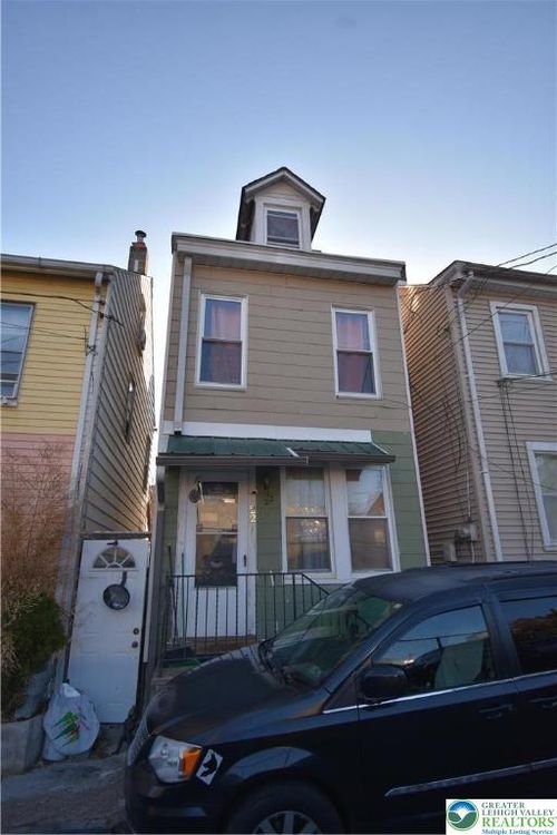 22 S Raspberry St, EASTON, PA, 18042-4031 | Card Image