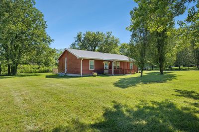 6212 Sparta Pike, House other with 3 bedrooms, 2 bathrooms and 6 parking in Watertown TN | Image 1