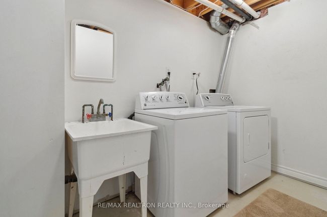 90 Maple Sugar Lane, House attached with 3 bedrooms, 3 bathrooms and 2 parking in Vaughan ON | Image 38