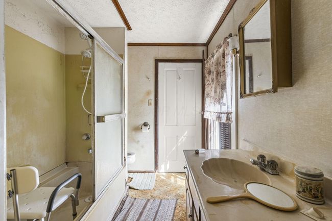 2nd Floor Full Bathroom - 316 W Marietta Street, Bremen, OH 43107 | Image 36