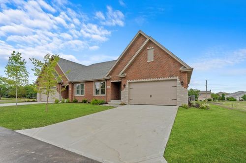 model-8803 Willow Lane, Mokena, IL, 60448 | Card Image