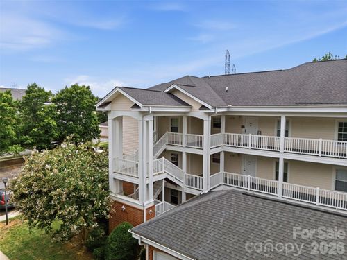 8751 Coralbell Ln, Charlotte, NC, 28213-5286 | Card Image