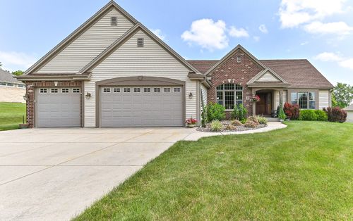 2358220 Scenic Dr, BIG BEND, WI, 53103-9207 | Card Image