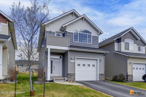 9-8974 Dry Creek Loop, Anchorage, AK, 99502-4063 | Card Image