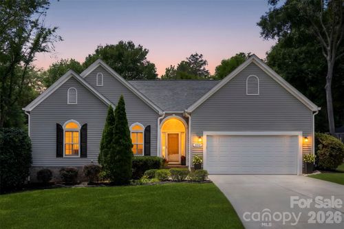 21012 Entrada Dr, Cornelius, NC, 28031-6664 | Card Image