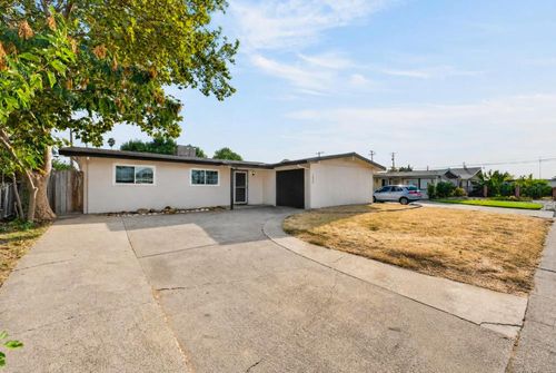 3608 Floral Drive, North Highlands, CA, 95660 | Card Image