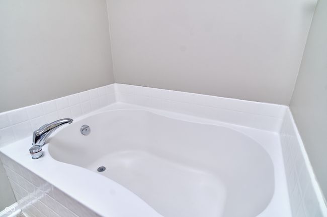 13499 Molique Blvd, Townhouse with 2 bedrooms, 3 bathrooms and null parking in Fishers IN | Image 54