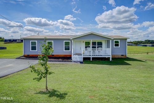 629 Towers Dr, Dandridge, TN, 37725-1806 | Card Image