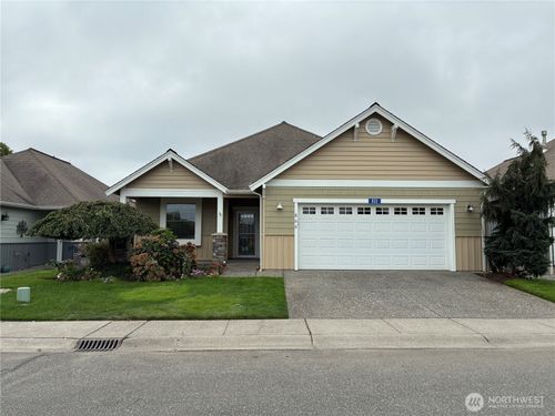 6-800 Farmington Dr, Burlington, WA, 98233-4028 | Card Image