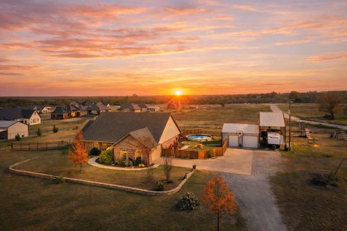 737 County Road 4699, Boyd, TX, 76023-4236 | Card Image