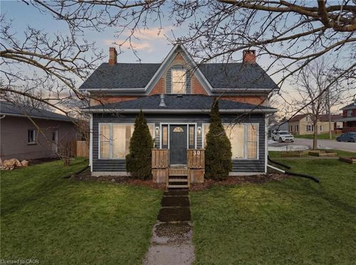 30 Arthur St W, Harriston, ON, N0G | Card Image