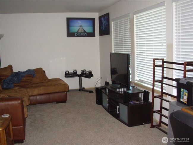 384 Ne Max William Loop, House other with 3 bedrooms, 2 bathrooms and 4 parking in Poulsbo WA | Image 4